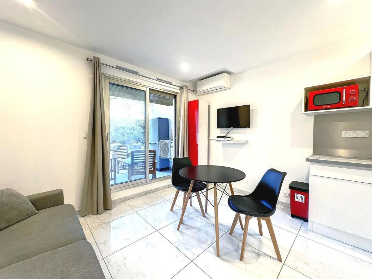 Superbe Studio Terrasse Centre Ville Et Plages A Pieds Cannes Exterior photo